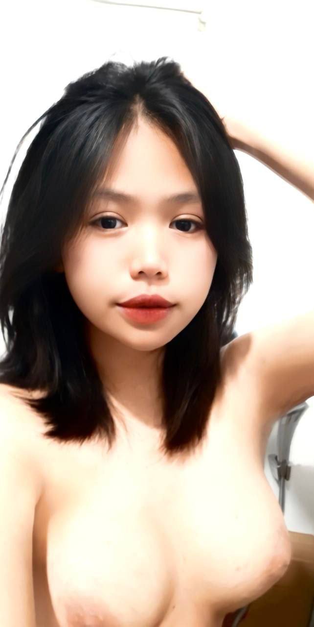Yu Shinoda, a beautiful Japanese chick, gives an uber-sexy gargle job in this naughty xxx flick. Dirty asian and hardcore activity go after in this impressive japan uncensored flick. Get your blowjob fix with this spectacular